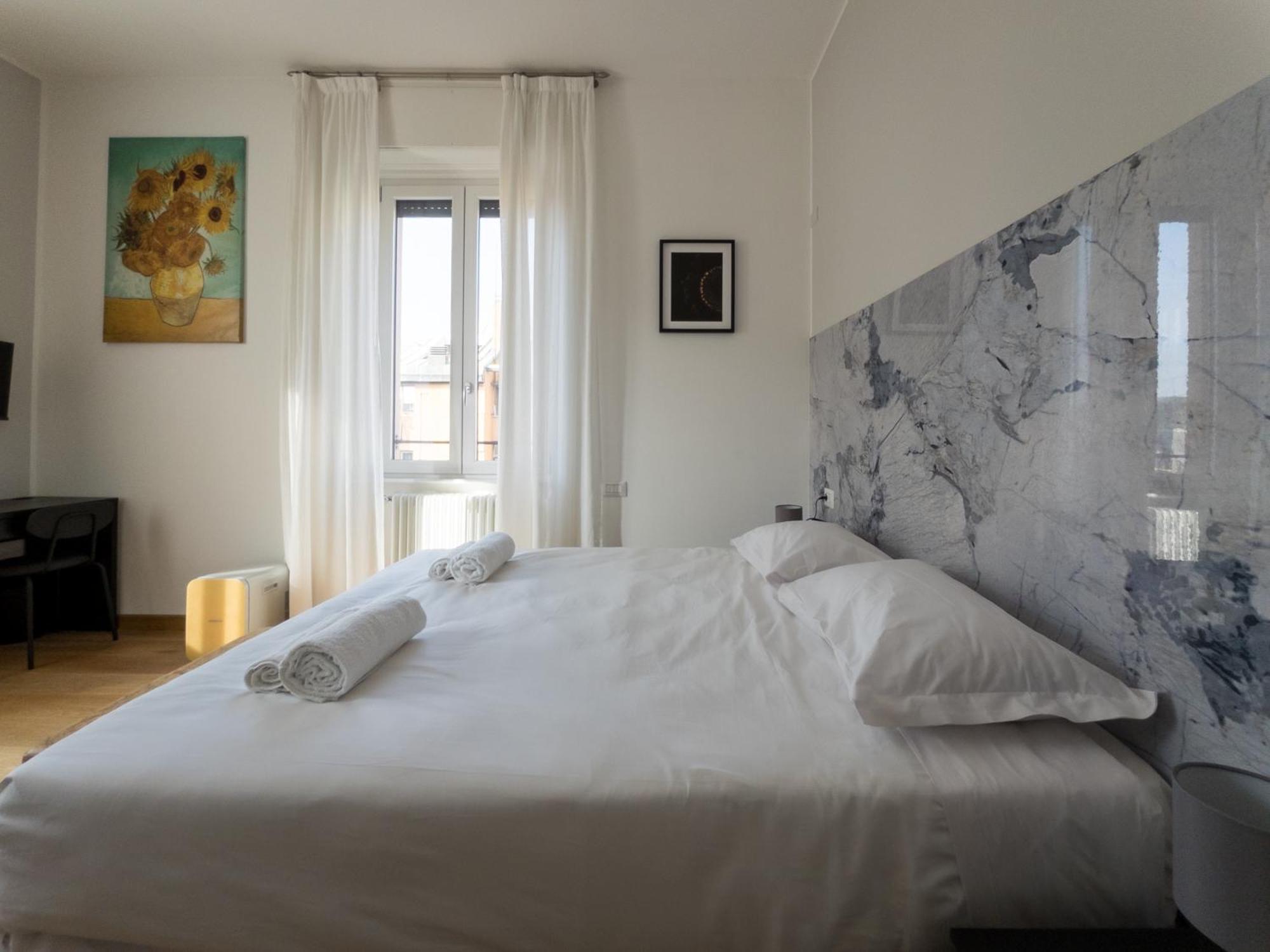Rrrapido Holy Suites And Rooms - Via Sardegna Milão Exterior foto